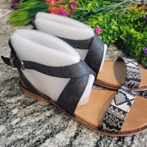 Black Embossed Strap Sandals with Patterned Front Strap